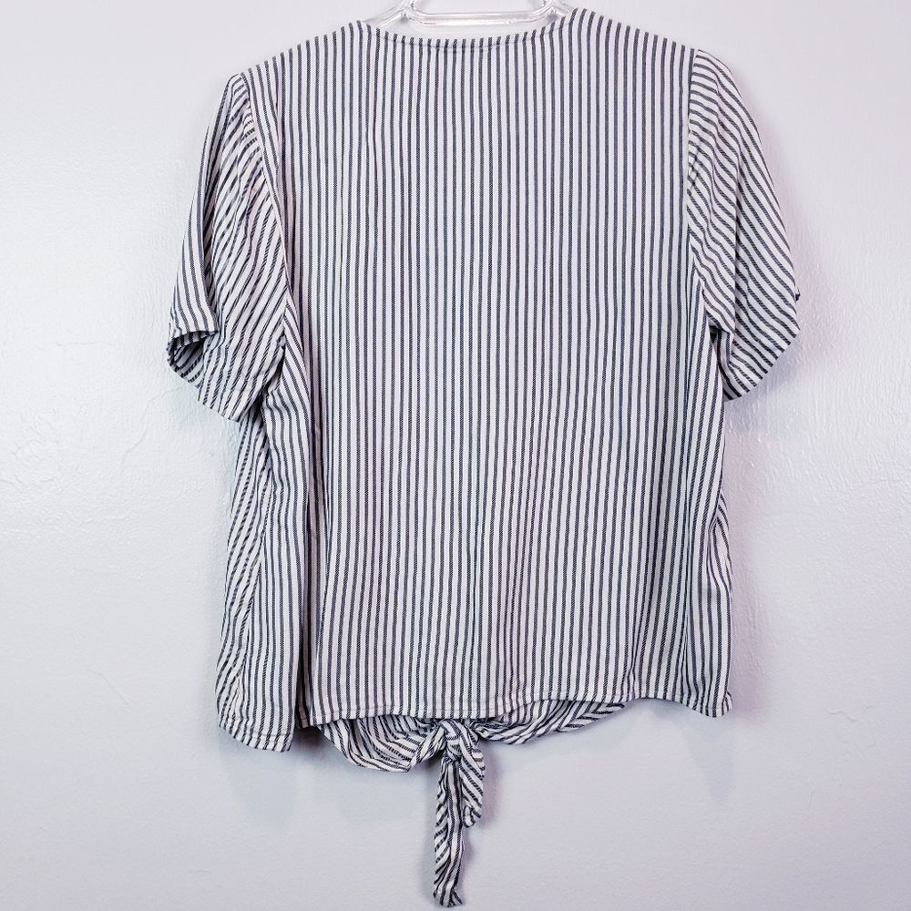 Madewell Novel Tie Front Top Striped Blue Moon - Picture 6 of 10
